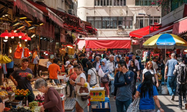 HONGKONŽANÉ SI POTRPÍ NA KVALITNÍ POTRAVINY. RÁDI OBJEVUJÍ NOVÉ CHUTĚ